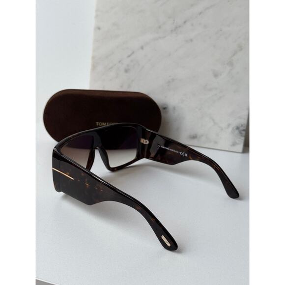 NEW Tom Ford Raven FT1036 Sunglasses in Brown Havana - Picture 6 of 9
